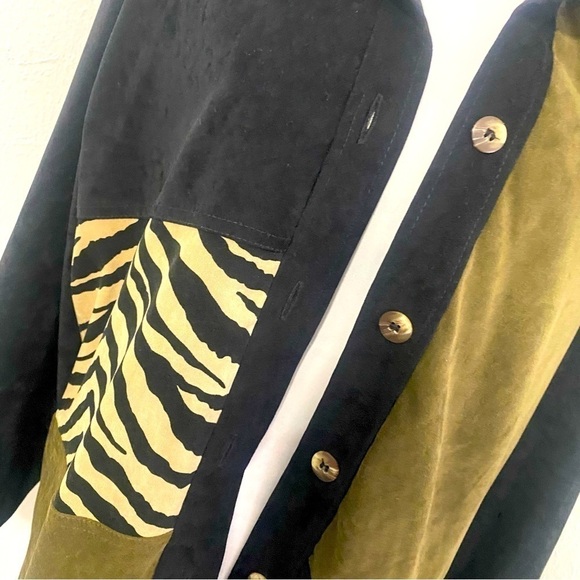 R&K Originals Black, Olive & Cream Animal Print Suit Jacket Size 18 - Picture 3 of 8